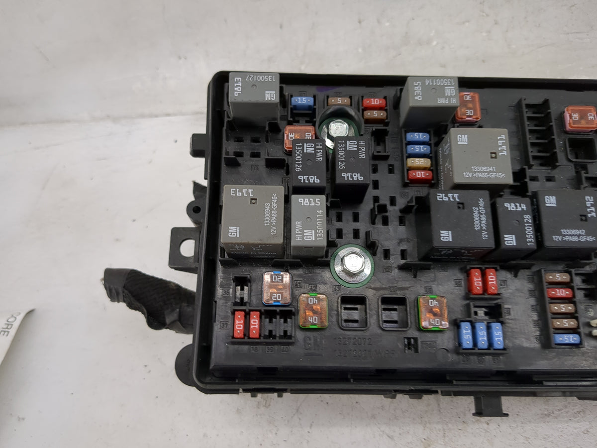 2014 Chevrolet Impala Fusebox Fuse Box Panel Relay Module P/N:13472072 13306941, 13306942, 13500128, 13500126, 13500114 Fits