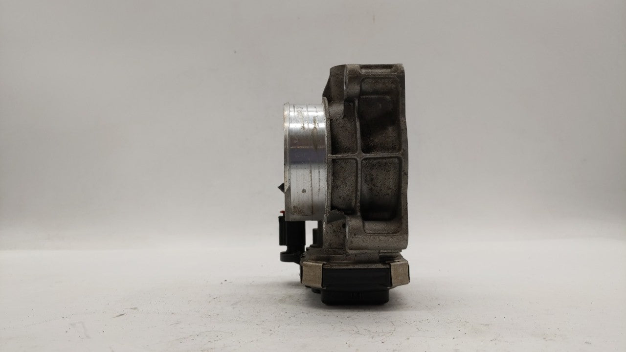2014-2015 Chevrolet Impala Throttle Body P/N:12627217DA Fits Fits 2013 2014 2015 2017 2018 OEM Used Auto Parts - Oemusedauto