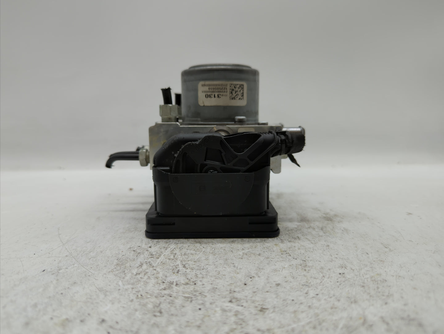 2014-2015 Chevrolet Impala ABS Pump Control Module Replacement P/N:23183130 23183132, 23432807 Fits Fits 2014 2015 OEM Used 