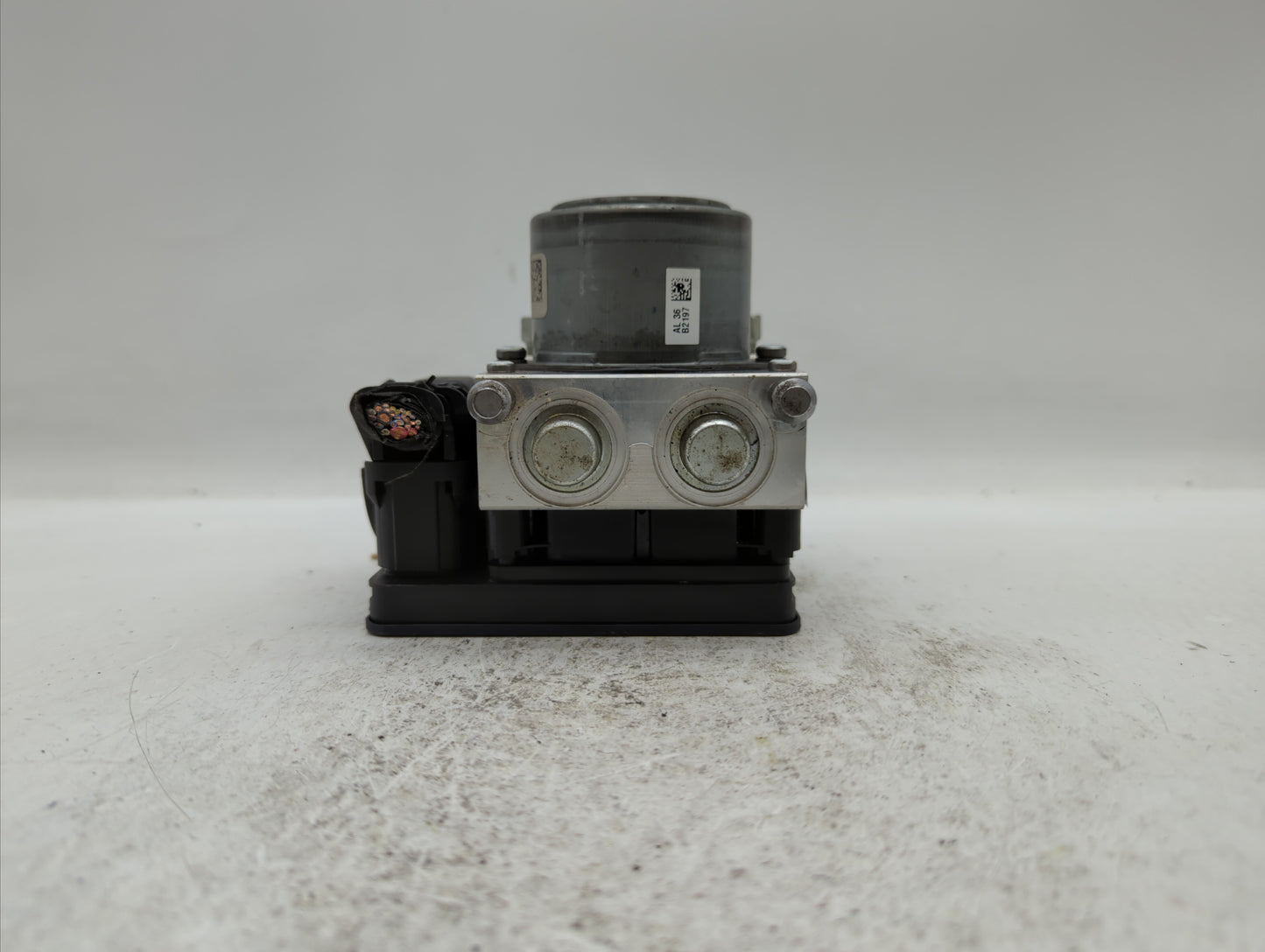 2014-2015 Chevrolet Impala ABS Pump Control Module Replacement P/N:23183130 23183132, 23432807 Fits Fits 2014 2015 OEM Used 