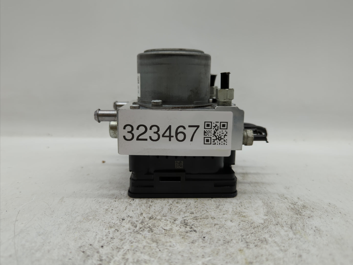 2014-2015 Chevrolet Impala ABS Pump Control Module Replacement P/N:23183130 23183132, 23432807 Fits Fits 2014 2015 OEM Used 