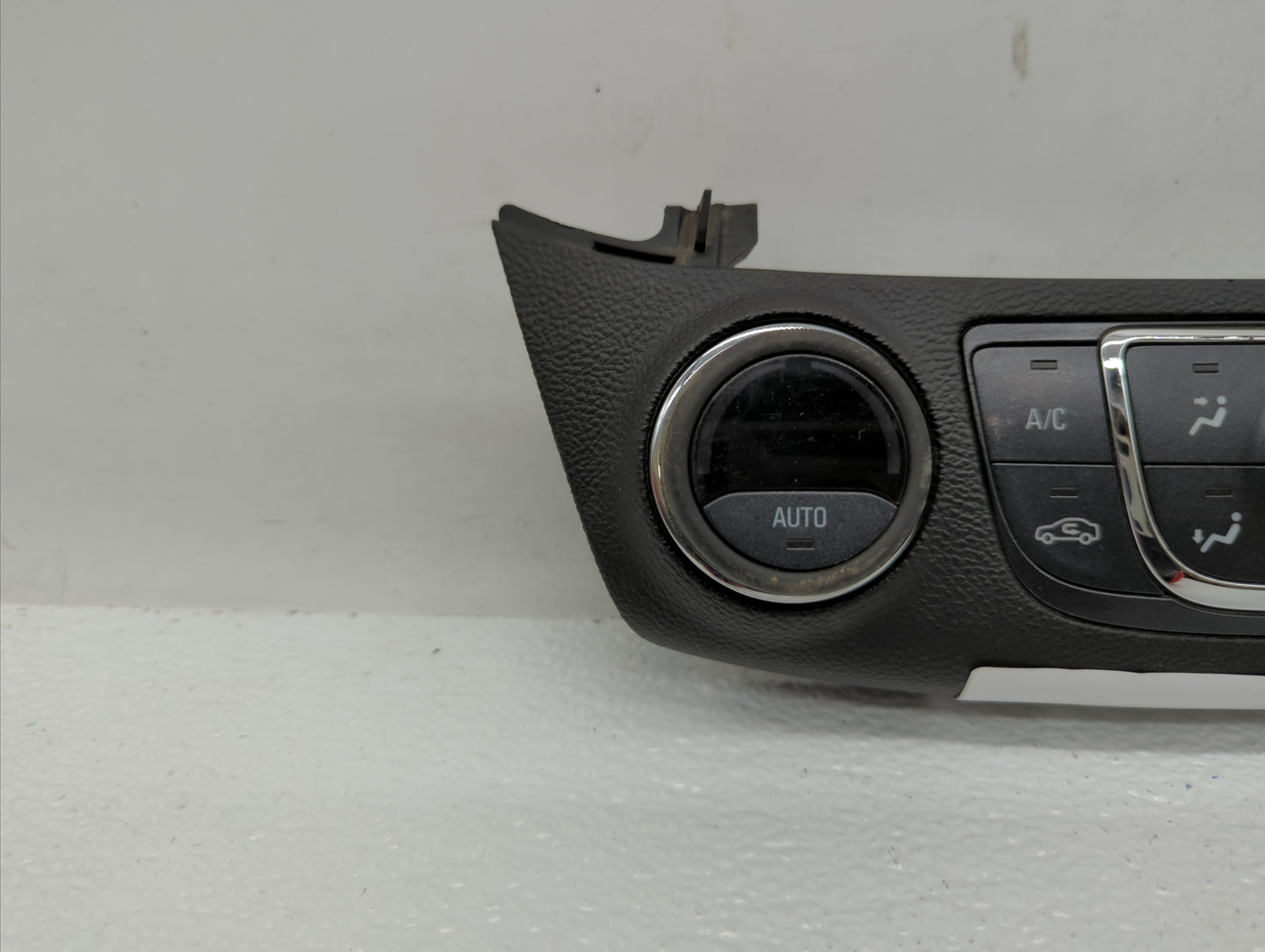 2014-2020 Chevrolet Impala Climate Control Module Temperature AC/Heater Replacement P/N:23453509 Fits OEM Used Auto Parts - 