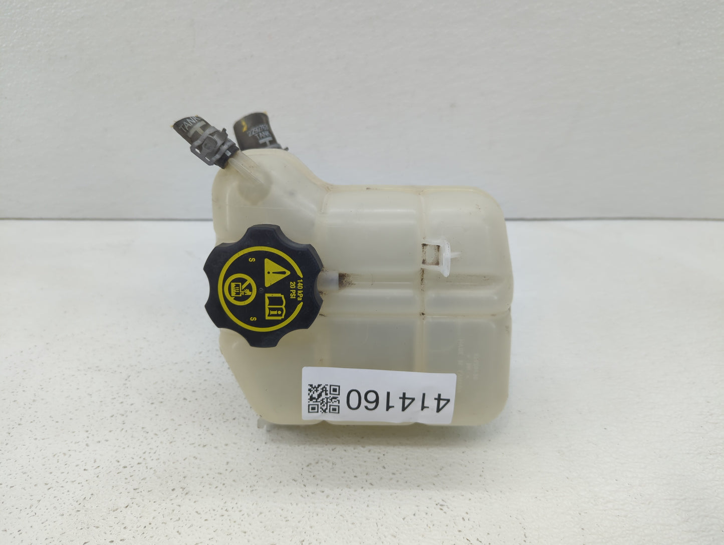 2014 Chevrolet Impala Radiator Coolant Overflow Expansion Tank Bottle - Oemusedautoparts1.com