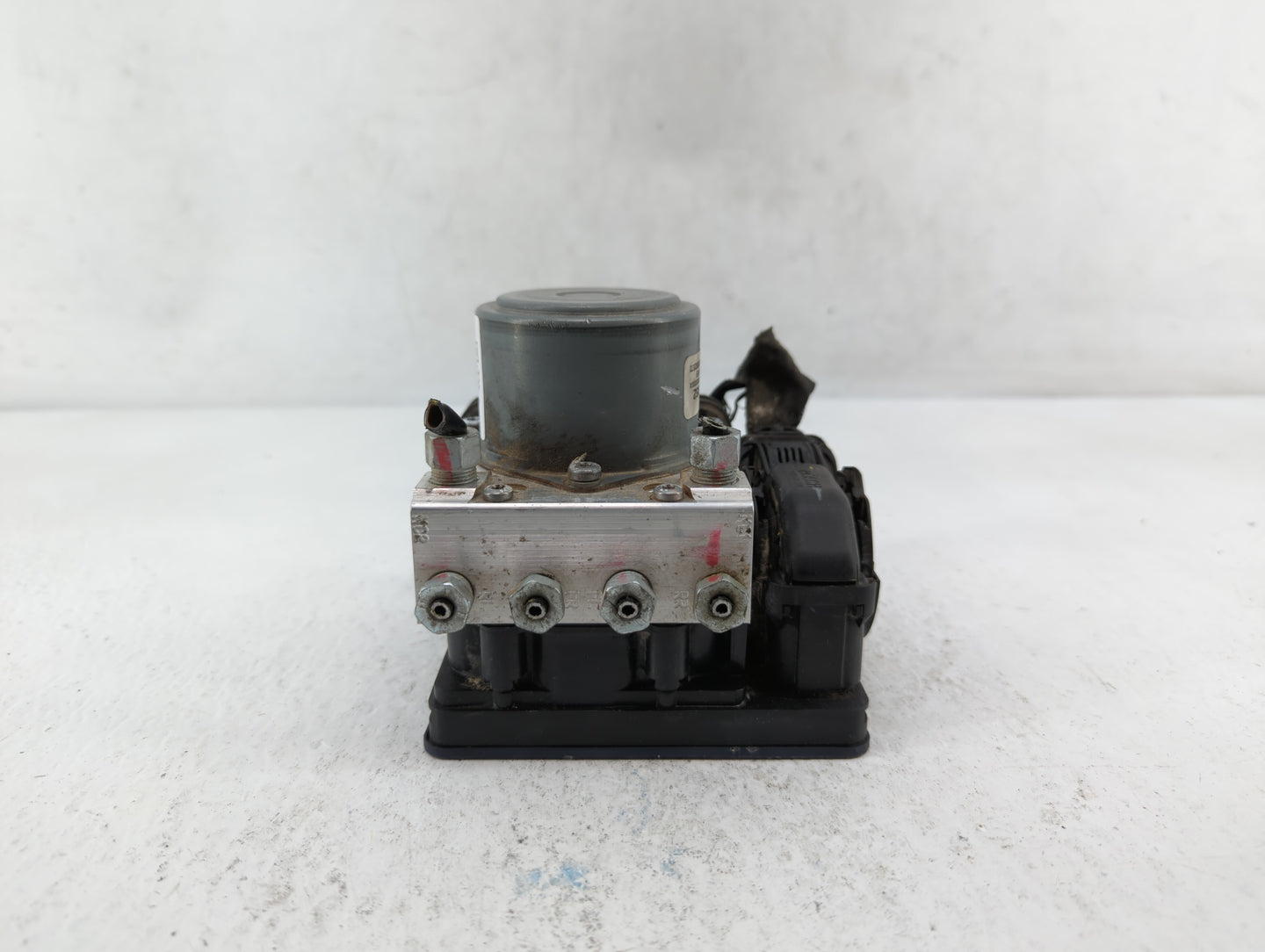 2014-2016 Chevrolet Impala ABS Pump Control Module Replacement P/N:23142952 23492832, 23183129 Fits Fits 2014 2015 2016 OEM 