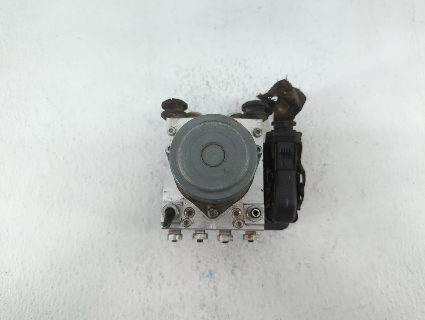 2014-2016 Chevrolet Impala ABS Pump Control Module Replacement P/N:23142952 23492832, 23183129 Fits Fits 2014 2015 2016 OEM 