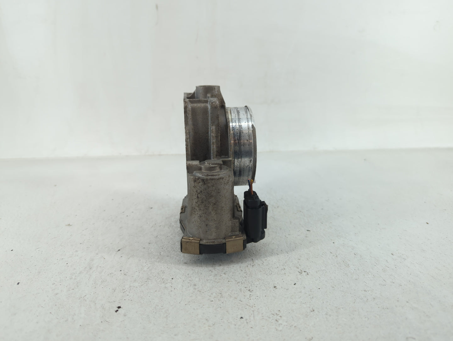 2012-2020 Chevrolet Impala Throttle Body P/N:12670981AA 12632172BA Fits OEM Used Auto Parts - Oemusedautoparts1.com