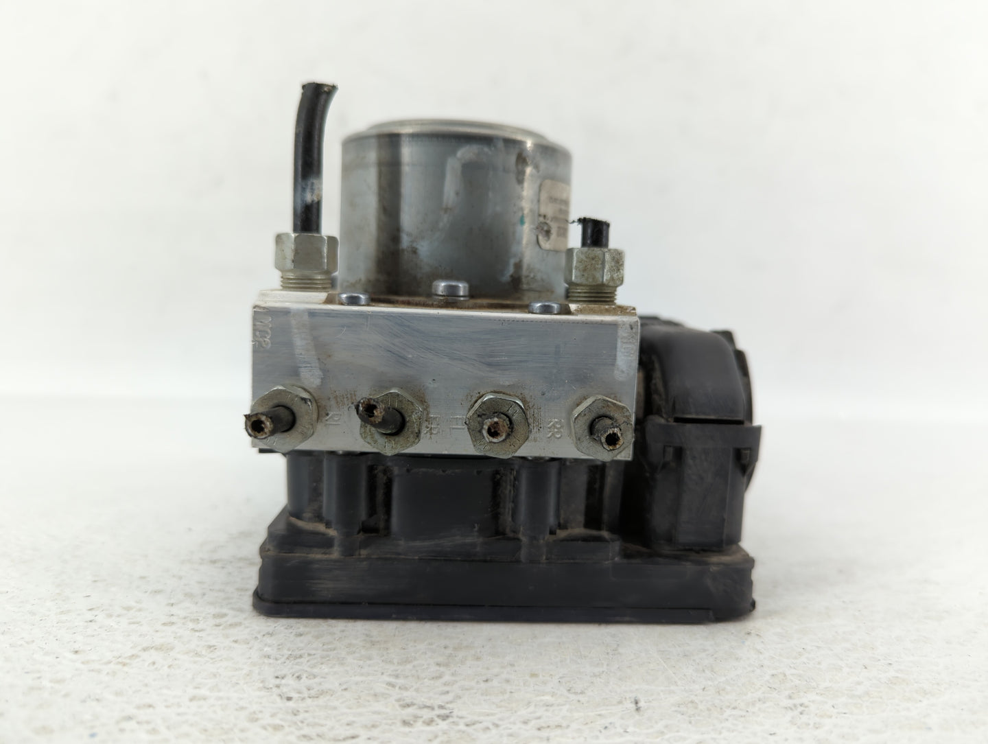 2014-2016 Chevrolet Impala ABS Pump Control Module Replacement P/N:22995061 23492832, 23183129 Fits Fits 2014 2015 2016 OEM 