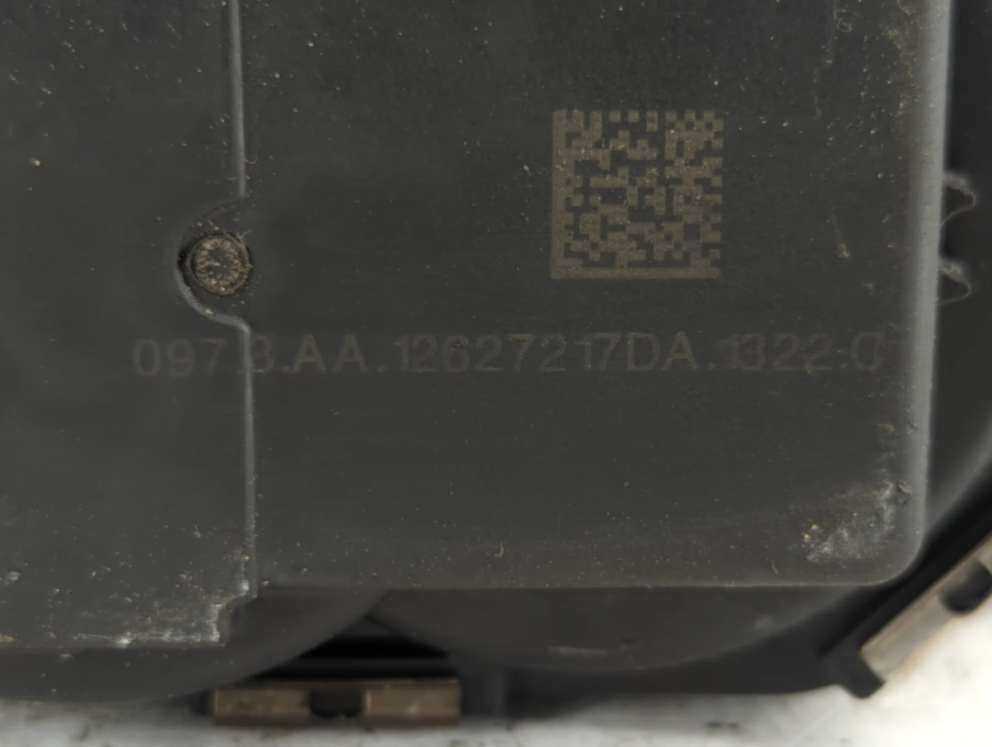 2014-2015 Chevrolet Impala Throttle Body P/N:12627217DA Fits Fits 2013 2014 2015 2017 2018 2019 2020 OEM Used Auto Parts - O