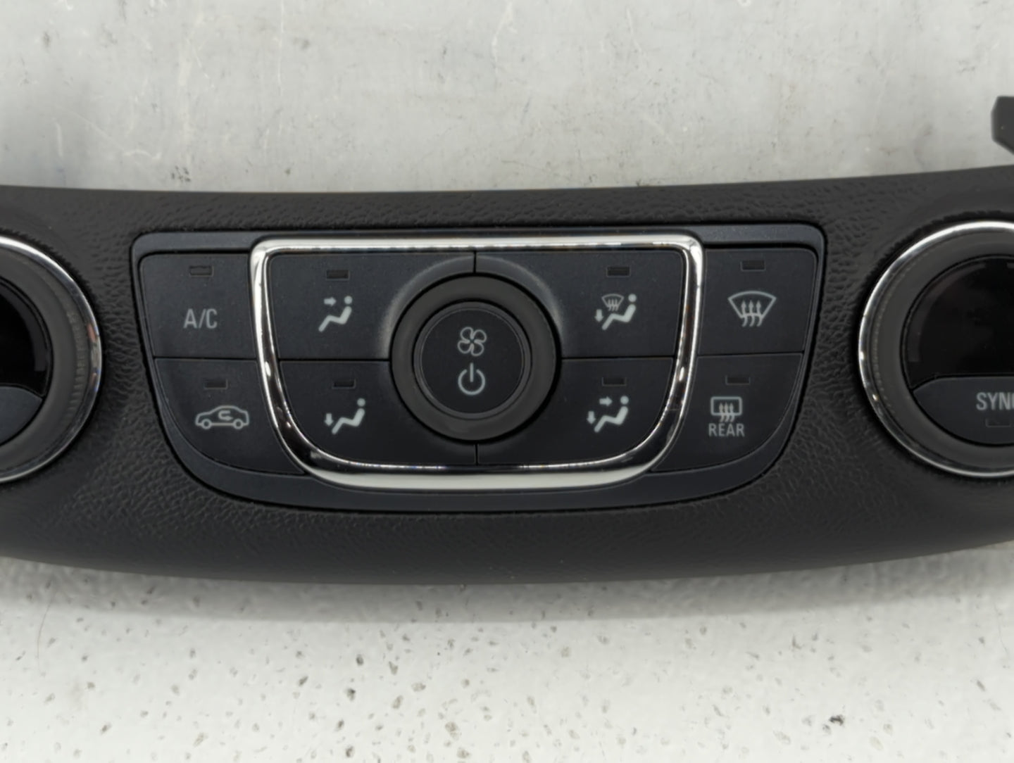 2014 Chevrolet Impala Climate Control Module Temperature AC/Heater Replacement P/N:23113226 Fits OEM Used Auto Parts - Oemus
