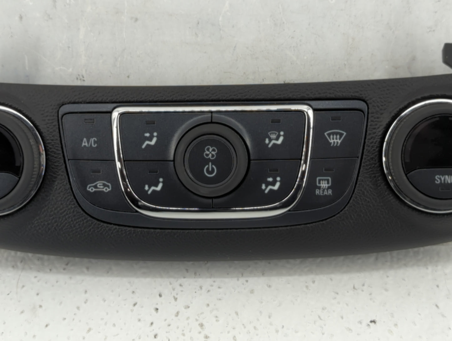 2014 Chevrolet Impala Climate Control Module Temperature AC/Heater Replacement P/N:23113226 Fits OEM Used Auto Parts - Oemus