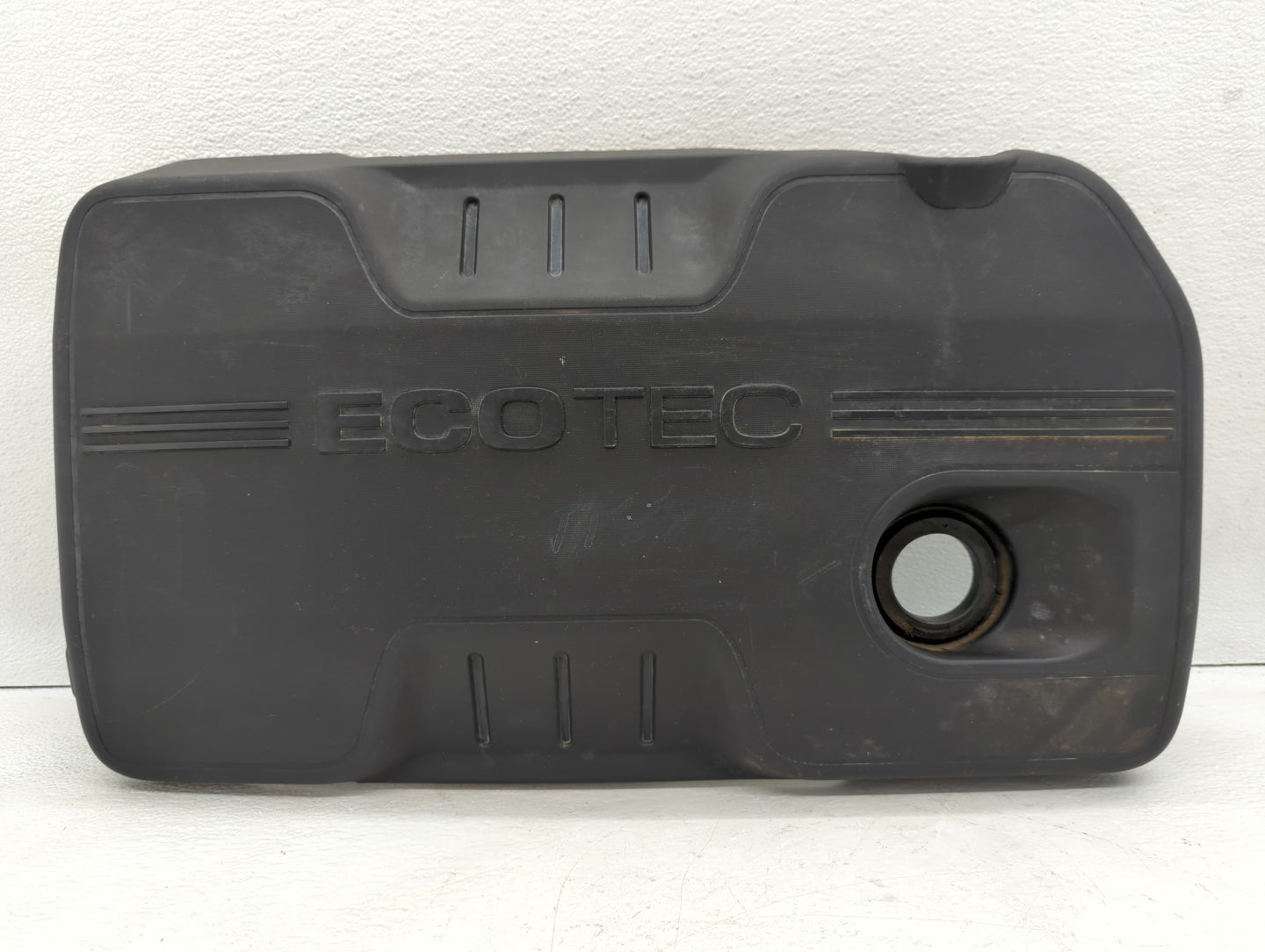 2014 Chevrolet Impala Engine Cover - Oemusedautoparts1.com