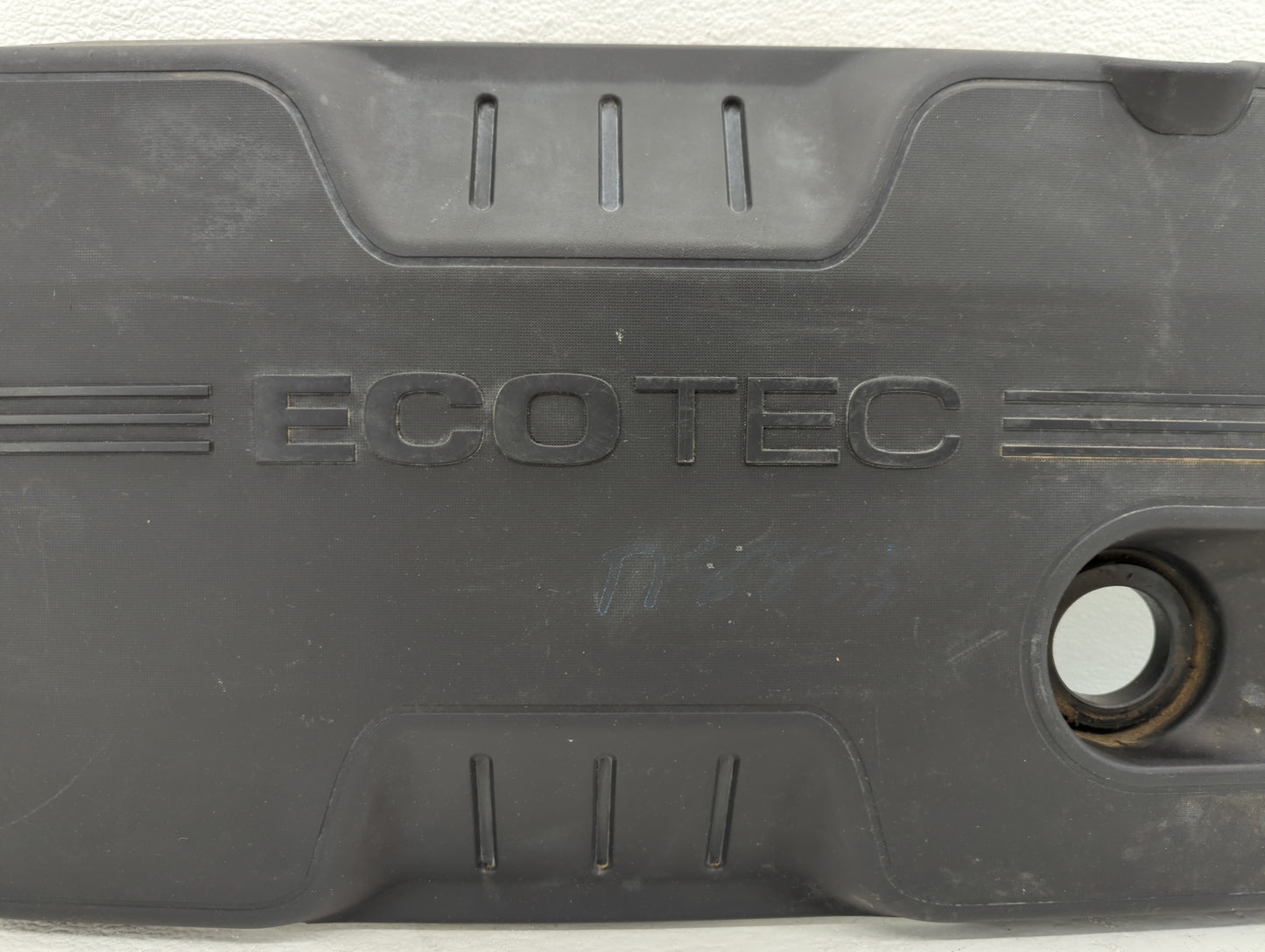 2014 Chevrolet Impala Engine Cover - Oemusedautoparts1.com