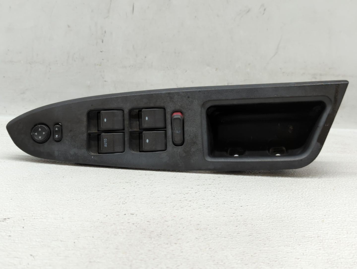 2009-2016 Chevrolet Impala Master Power Window Switch Replacement Driver Side Left P/N:25828893 Fits OEM Used Auto Parts - O