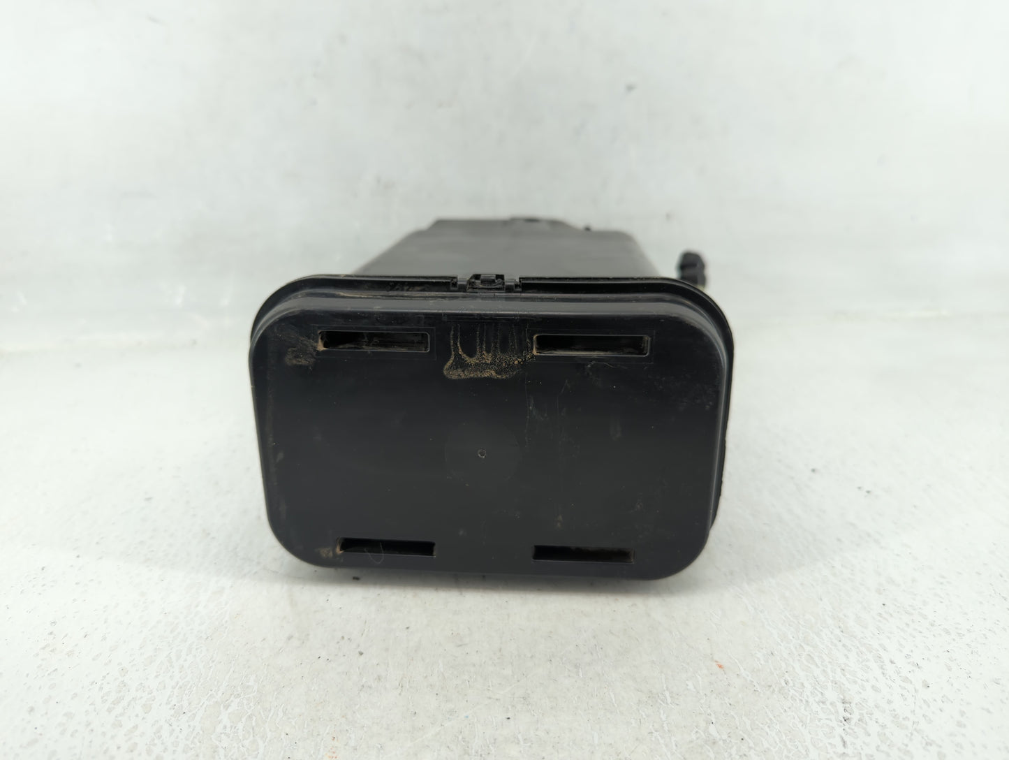 2014 Chevrolet Impala Fuel Vapor Charcoal Canister - Oemusedautoparts1.com