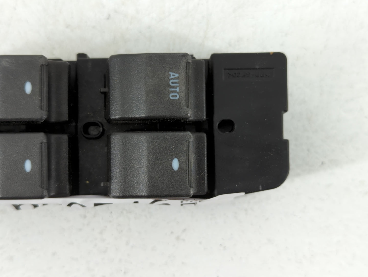2009-2016 Chevrolet Impala Master Power Window Switch Replacement Driver Side Left P/N:25828893 Fits OEM Used Auto Parts - O