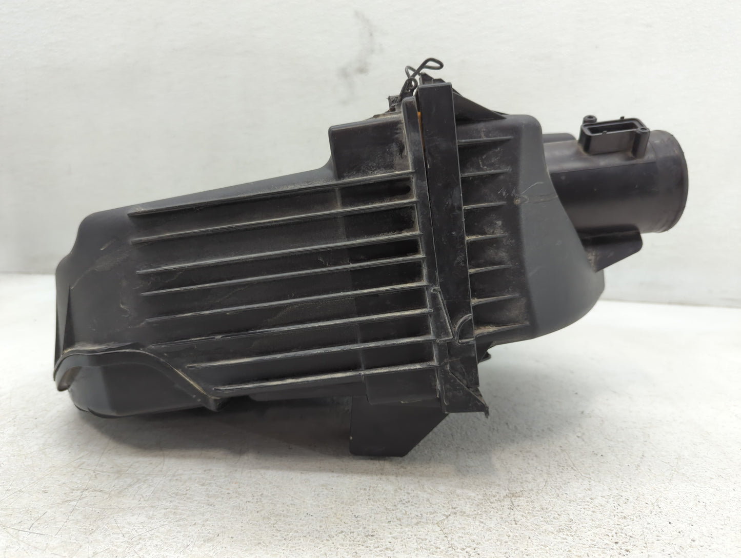 2012-2016 Chevrolet Impala Air Cleaner Intake-duct Hose Tube 677646 - Oemusedautoparts1.com