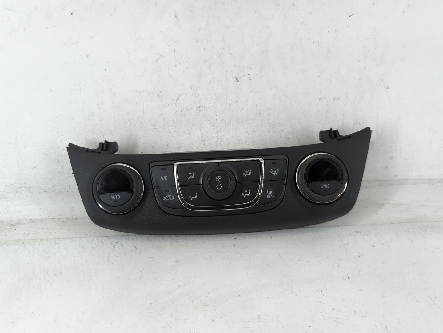 2014 Chevrolet Impala Climate Control Module Temperature AC/Heater Replacement P/N:23113226 Fits OEM Used Auto Parts - Oemus