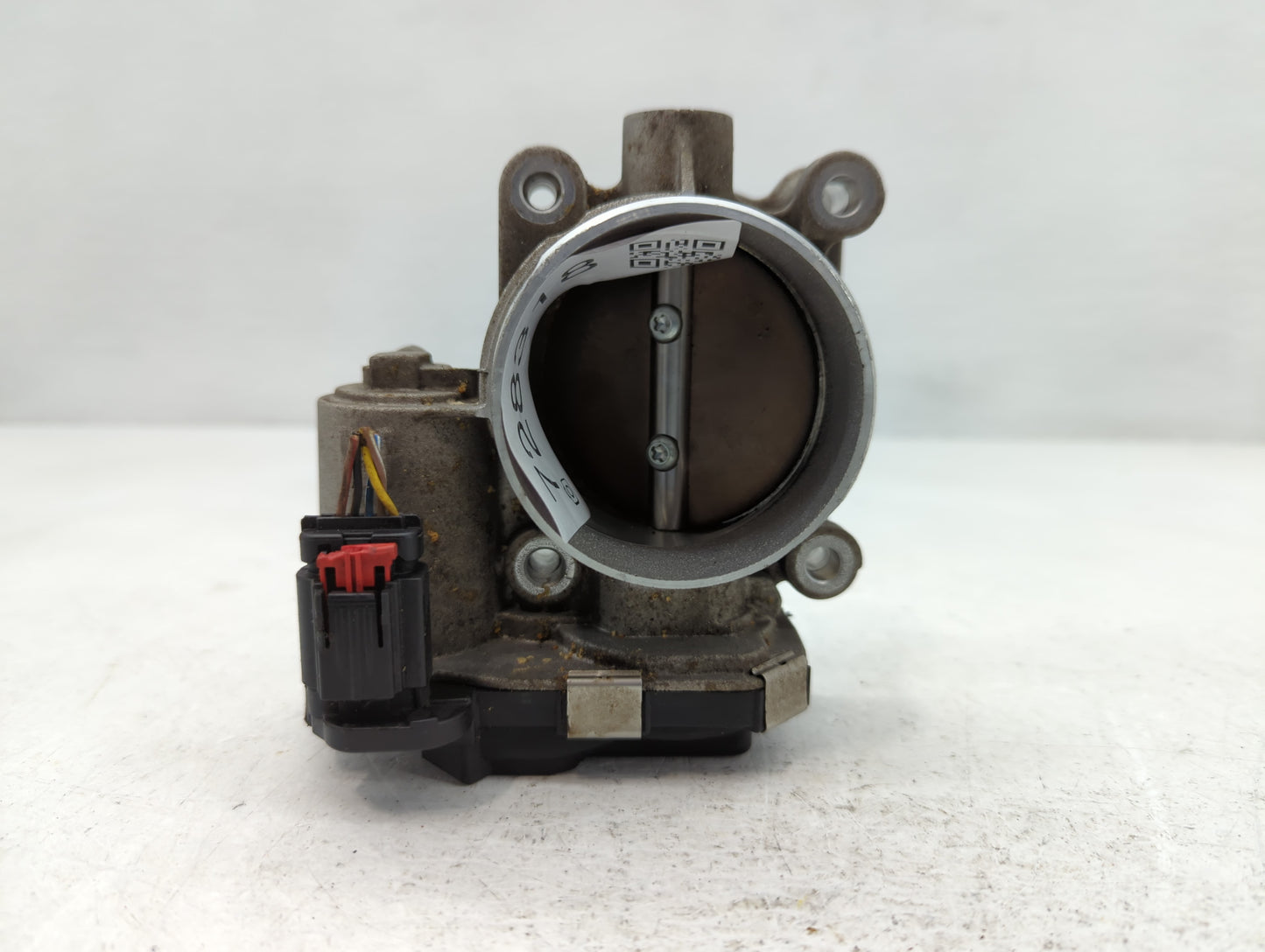 2014-2015 Chevrolet Impala Throttle Body P/N:12670839AA Fits Fits 2013 2014 2015 2017 2018 2019 2020 OEM Used Auto Parts - O