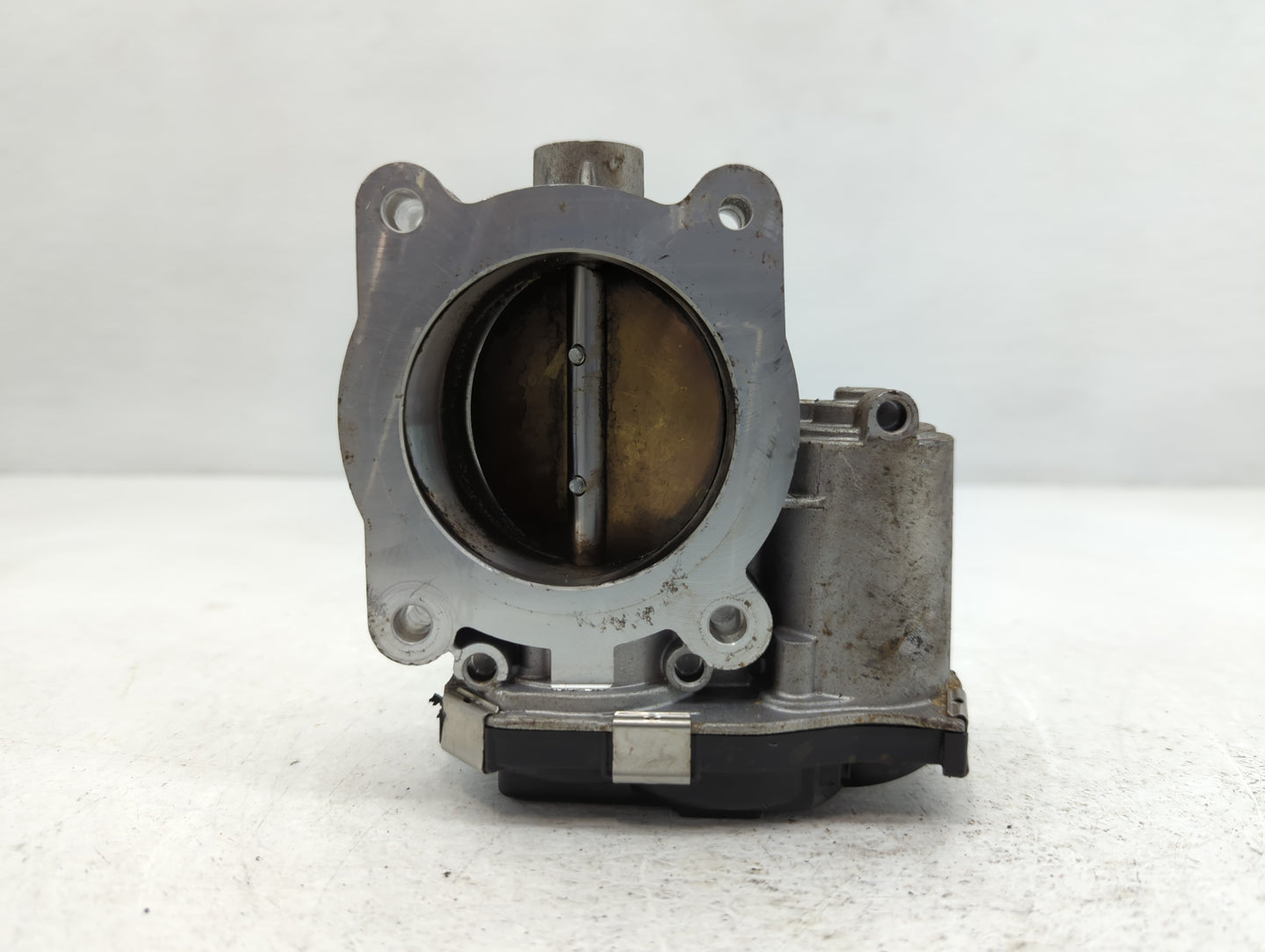2014-2015 Chevrolet Impala Throttle Body P/N:12670839AA Fits Fits 2013 2014 2015 2017 2018 2019 2020 OEM Used Auto Parts - O