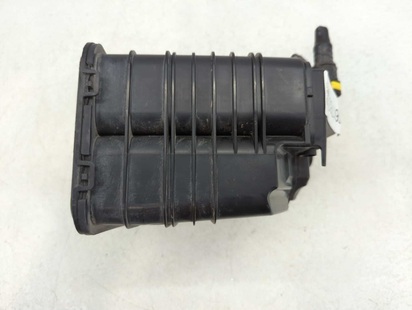2014 Chevrolet Impala Fuel Vapor Charcoal Canister 761763 - Oemusedautoparts1.com
