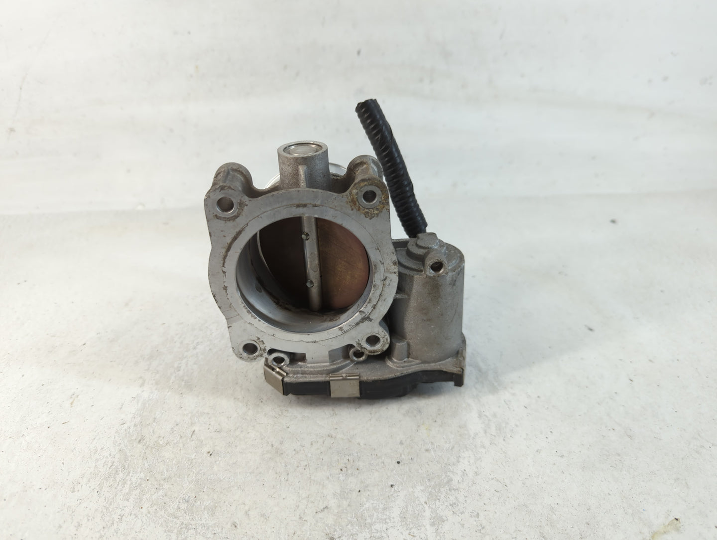 2014-2015 Chevrolet Impala Throttle Body P/N:12627217DA Fits Fits 2013 2014 2015 2017 2018 2019 2020 OEM Used Auto Parts - O