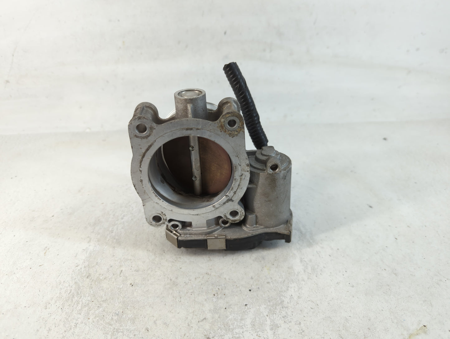 2014-2015 Chevrolet Impala Throttle Body P/N:12627217DA Fits Fits 2013 2014 2015 2017 2018 2019 2020 OEM Used Auto Parts - O