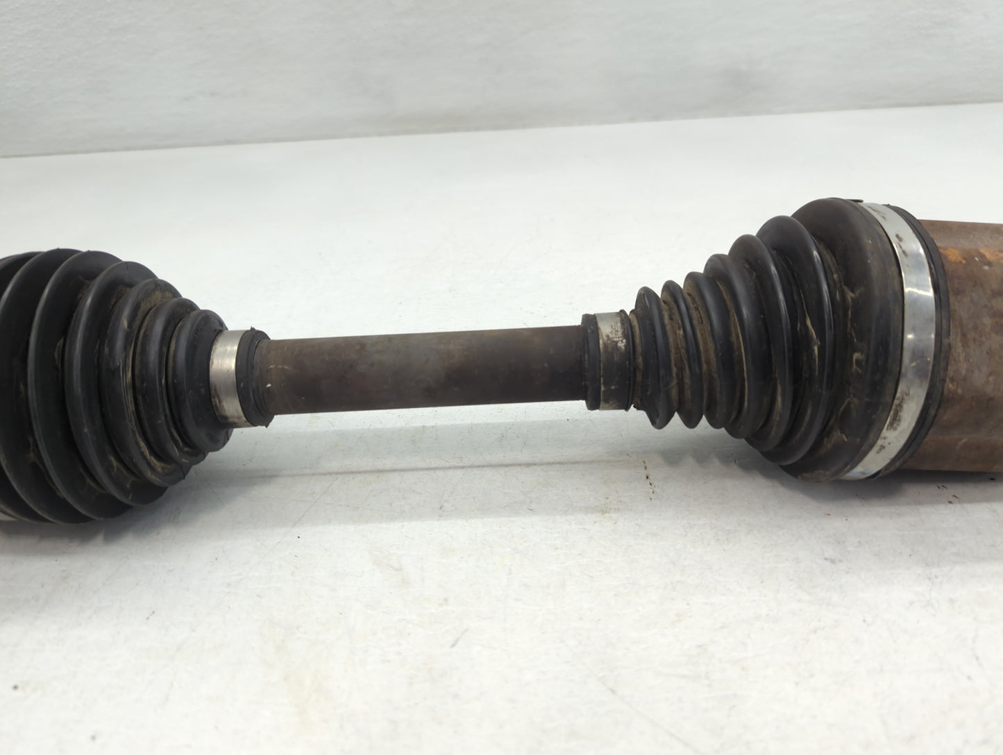2014 Chevrolet Impala Axle Shaft Front Passenger Cv C/v - Oemusedautoparts1.com