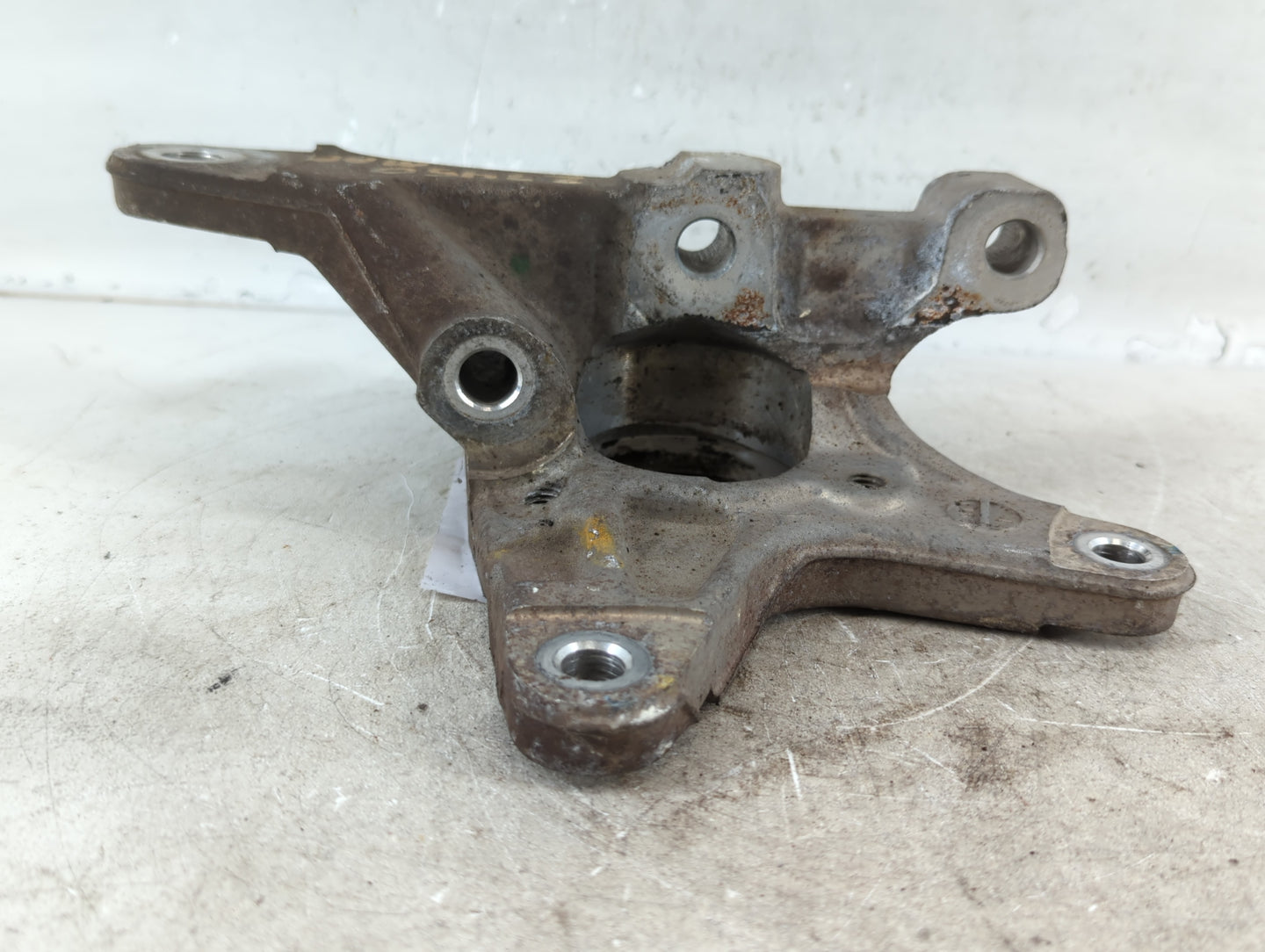 2014 Chevrolet Impala Engine Gearbox Motor Mount - Oemusedautoparts1.com