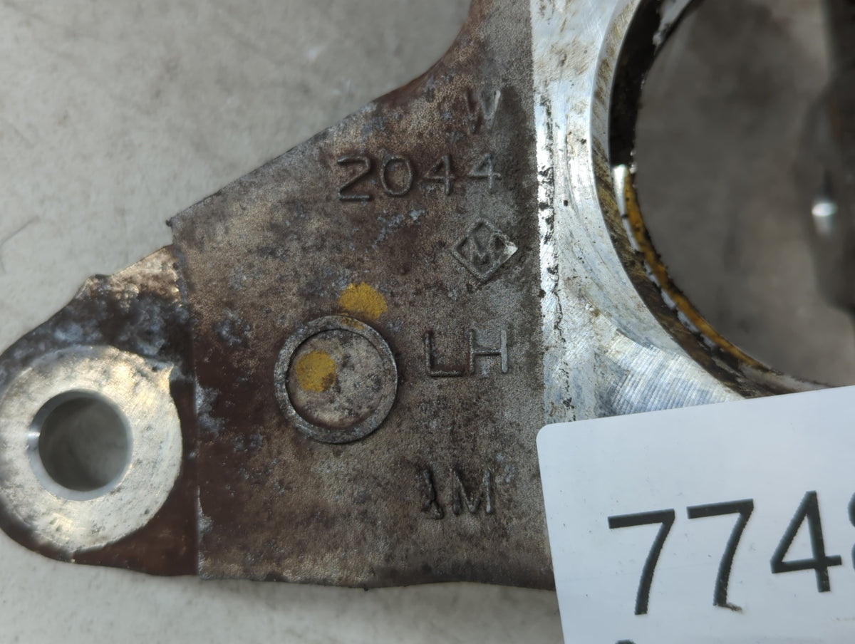 2014 Chevrolet Impala Engine Gearbox Motor Mount 774886 - Oemusedautoparts1.com