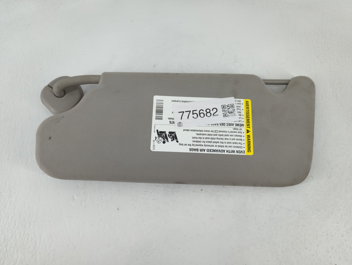 2006-2016 Chevrolet Impala Sun Visor Shade Replacement Passenger Right Mirror Fits OEM Used Auto Parts - Oemusedautoparts1.c