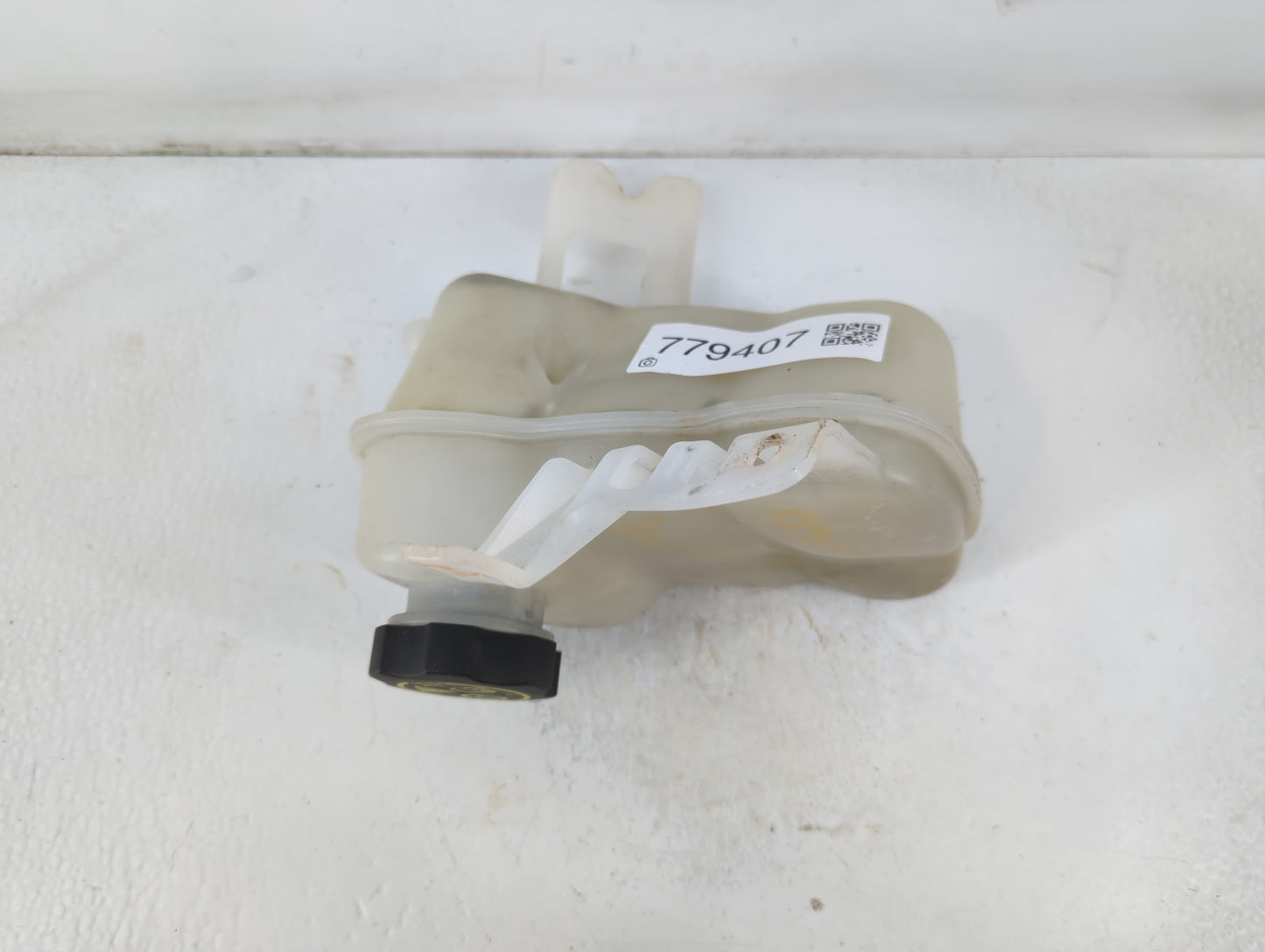2012 Chevrolet Impala Radiator Coolant Overflow Expansion Tank Bottle - Oemusedautoparts1.com