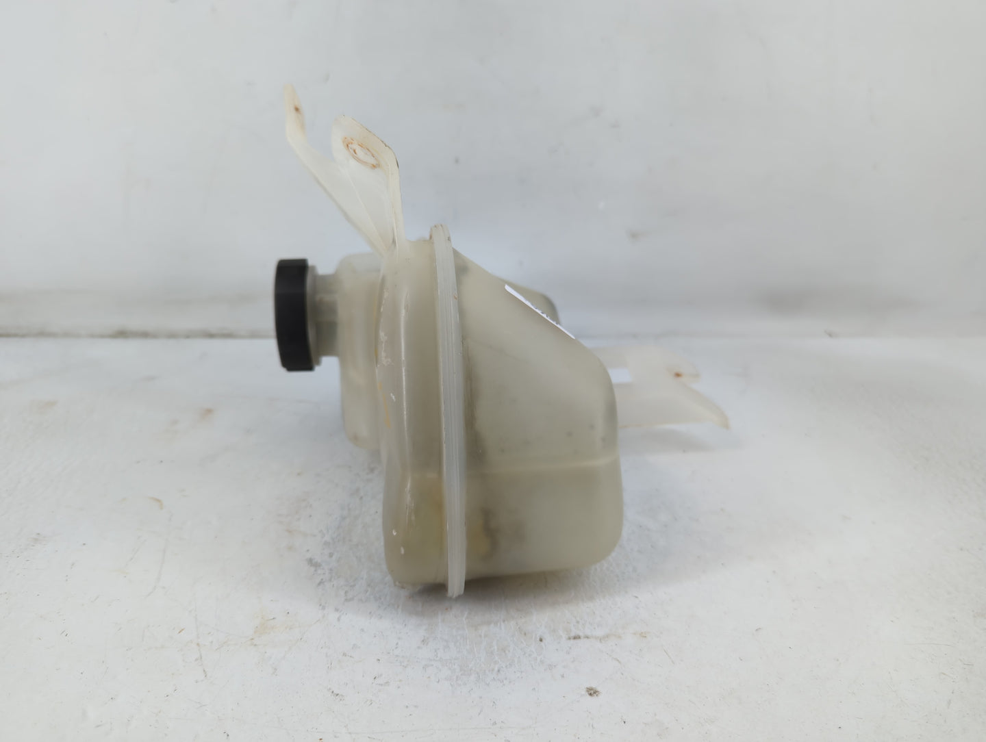 2012 Chevrolet Impala Radiator Coolant Overflow Expansion Tank Bottle - Oemusedautoparts1.com