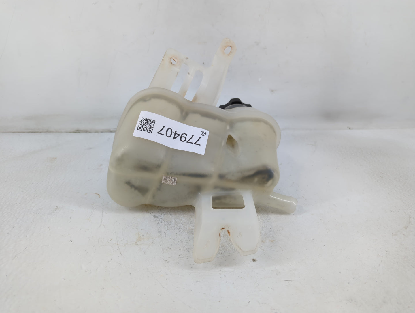 2012 Chevrolet Impala Radiator Coolant Overflow Expansion Tank Bottle - Oemusedautoparts1.com