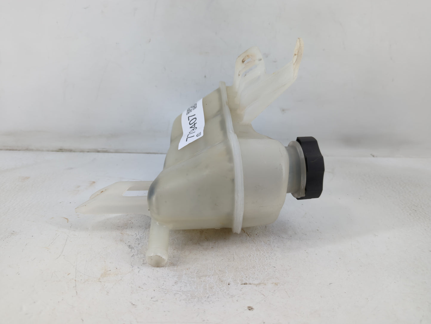 2012 Chevrolet Impala Radiator Coolant Overflow Expansion Tank Bottle - Oemusedautoparts1.com