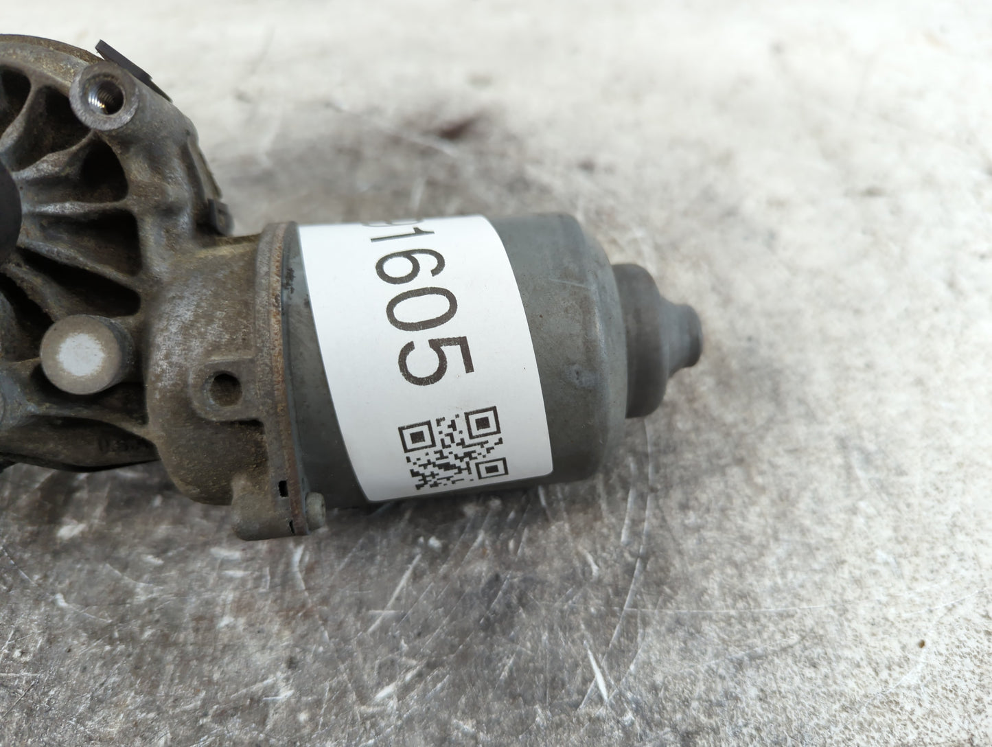 2006-2016 Chevrolet Impala Front Windshield Wiper Motor P/N:AX159010-8726 25790964 Fits OEM Used Auto Parts - Oemusedautopar