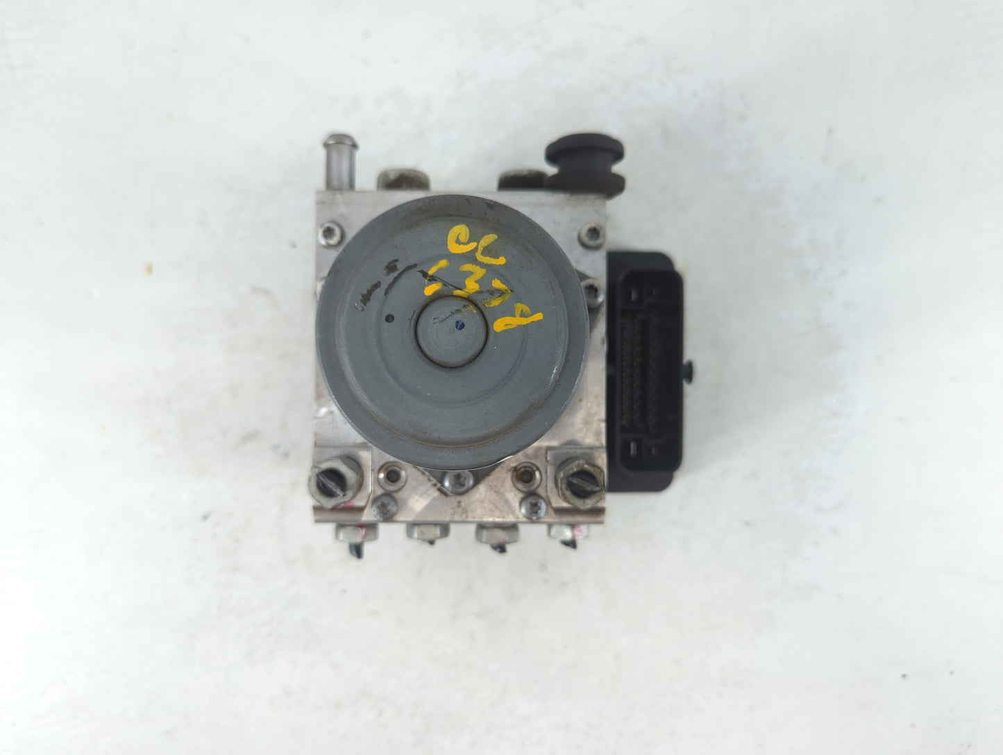 2014-2016 Chevrolet Impala ABS Pump Control Module Replacement P/N:23142952 Fits Fits 2014 2015 2016 OEM Used Auto Parts - O