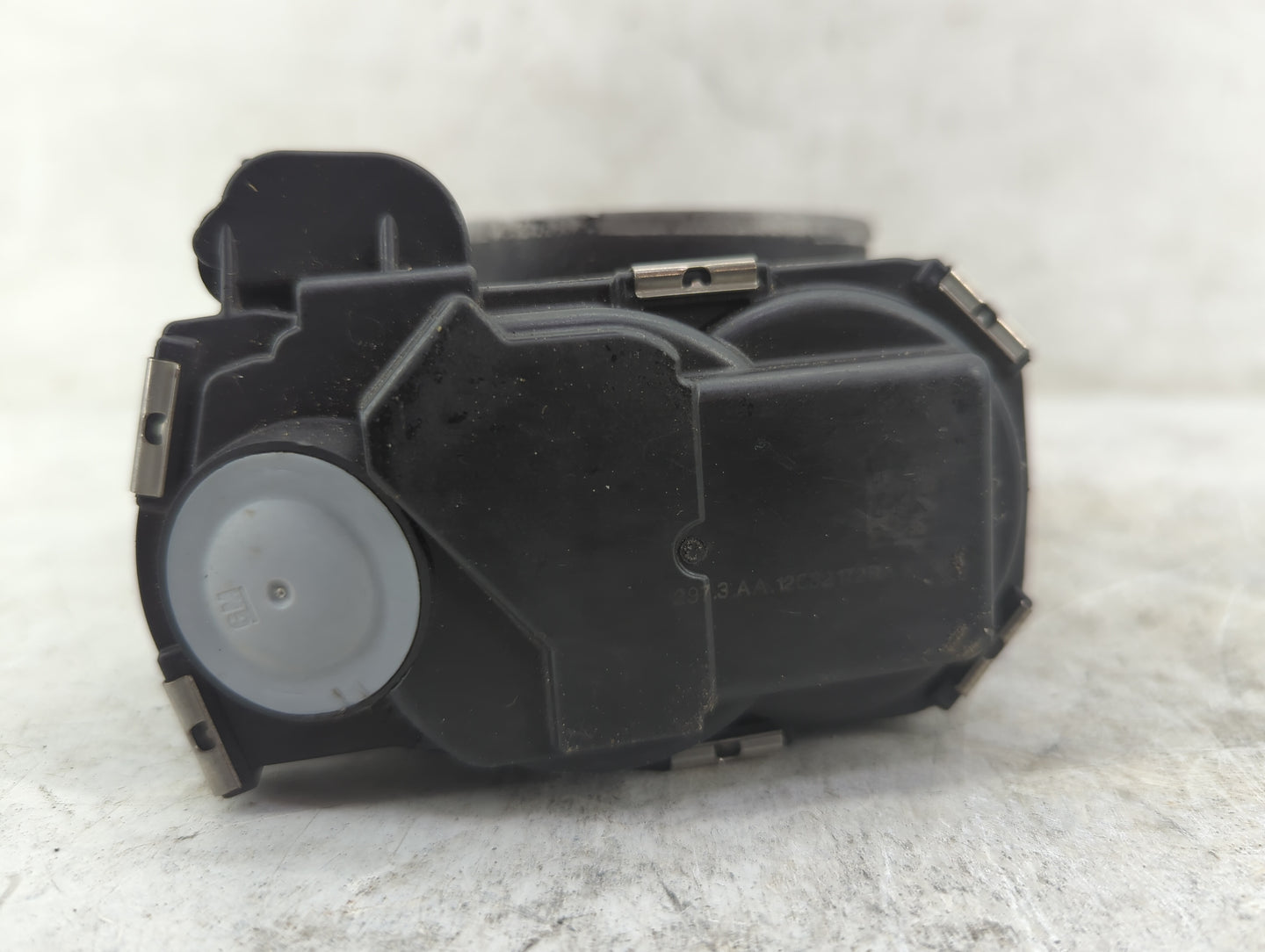 2014 Chevrolet Impala Limited Throttle Body Fits Fits 2012 2013 2015 2016 2017 2018 2019 2020 2021 2022 OEM Used Auto Parts 