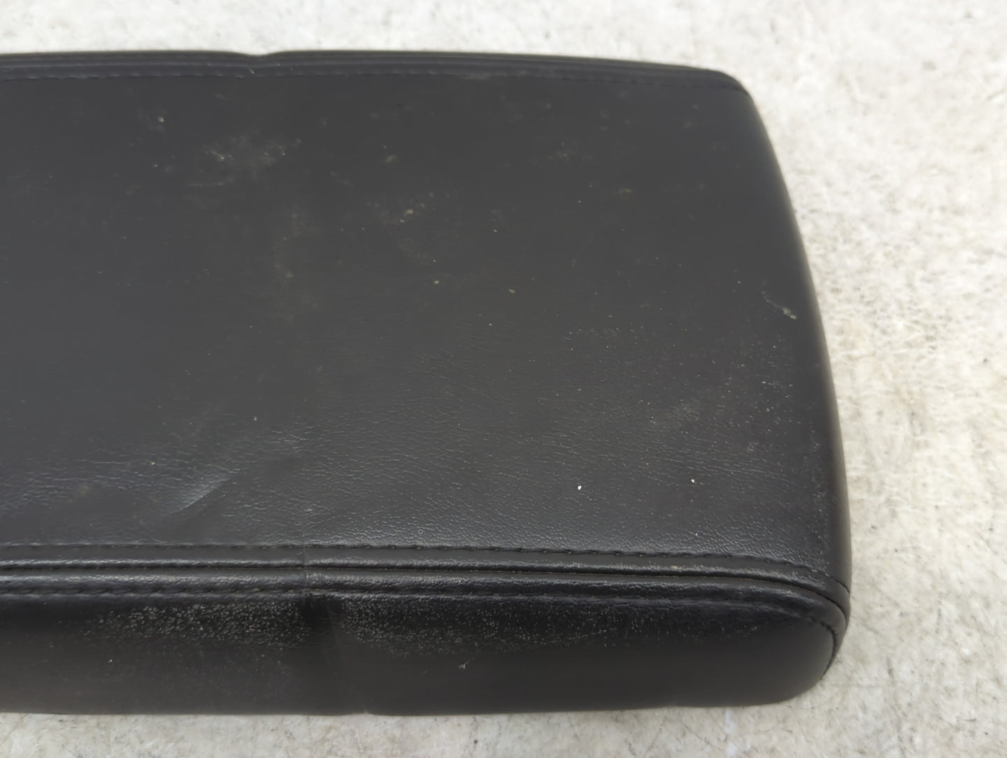 2014 Chevrolet Impala Limited Center Console Armrest Cover Lid Fits Fits 2007 2008 2009 2010 2011 2012 2013 2015 2016 OEM Us