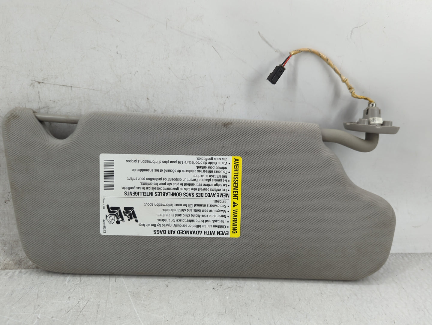 2014 Chevrolet Impala Limited Sun Visor Shade Replacement Driver Left Mirror Fits OEM Used Auto Parts - Oemusedautoparts1.co