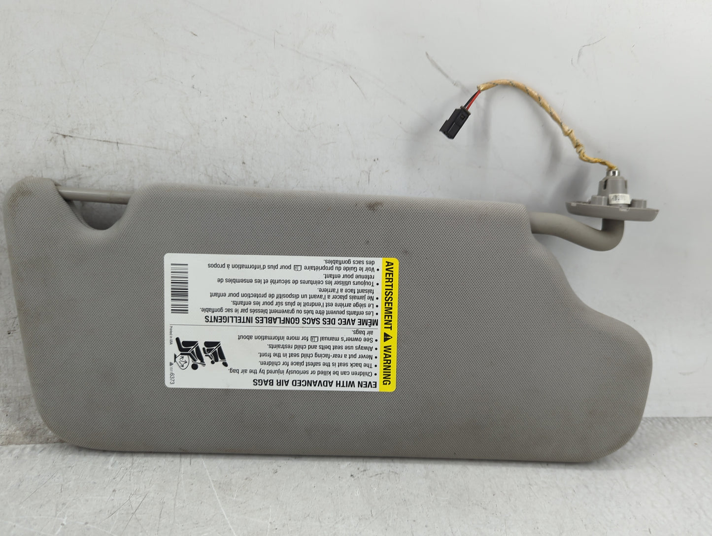 2014 Chevrolet Impala Limited Sun Visor Shade Replacement Driver Left Mirror Fits OEM Used Auto Parts - Oemusedautoparts1.co