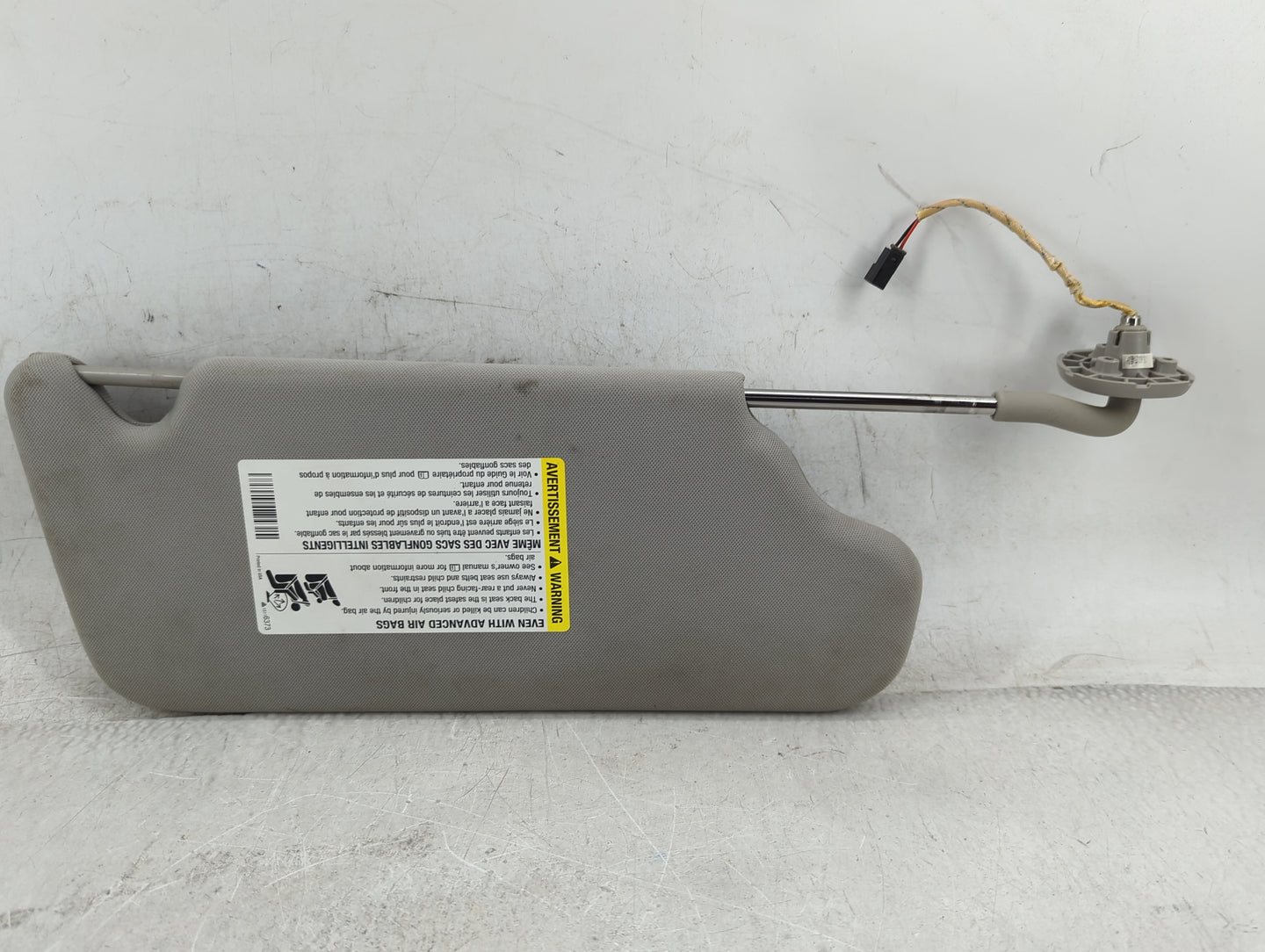 2014 Chevrolet Impala Limited Sun Visor Shade Replacement Driver Left Mirror Fits OEM Used Auto Parts - Oemusedautoparts1.co