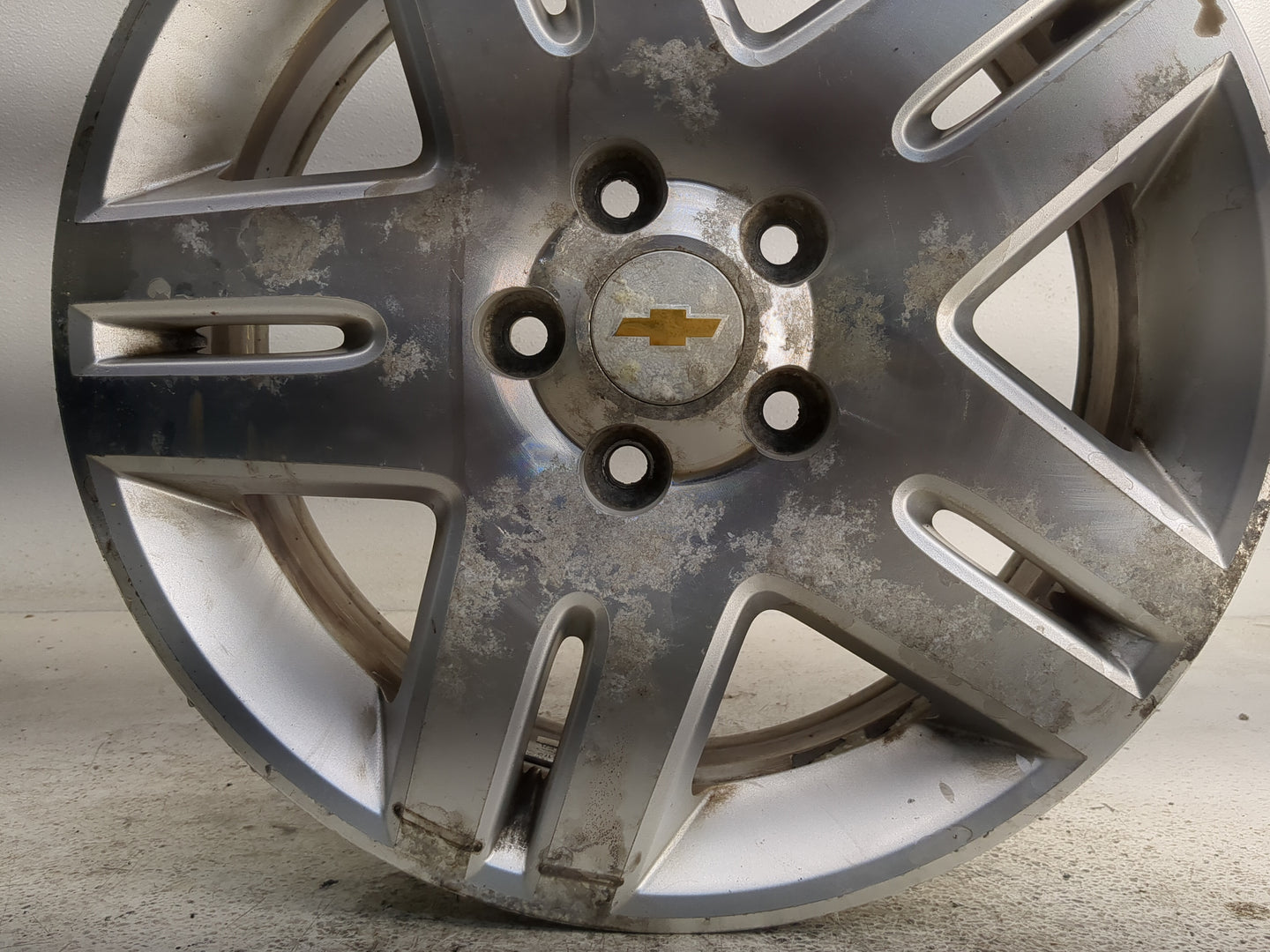 Chevrolet Impala Limited Oem Wheel Rim 1313020 - Oemusedautoparts1.com
