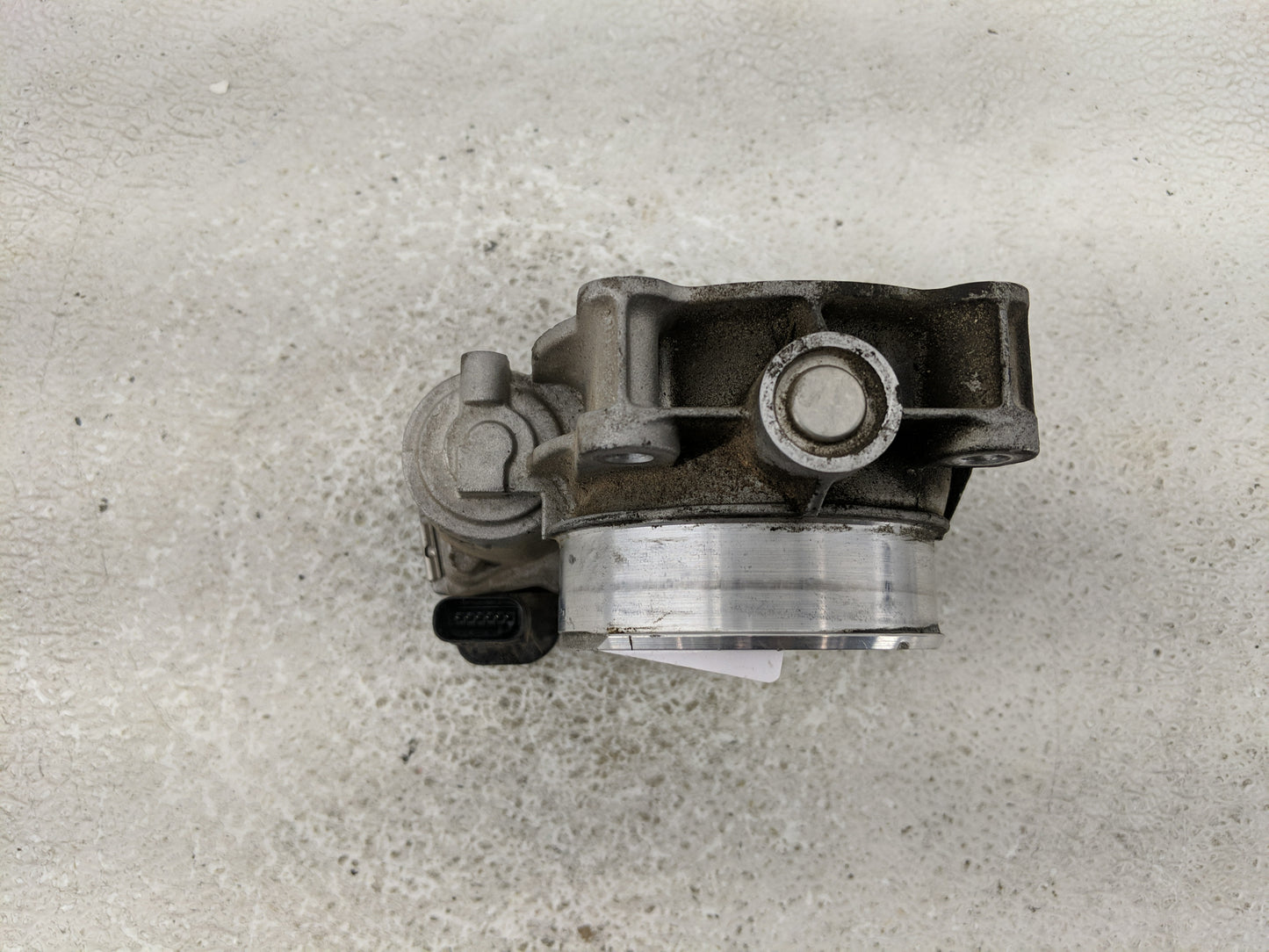 2014 Chevrolet Impala Limited Throttle Body Fits Fits 2012 2013 2015 2016 2017 2018 2019 2020 2021 2022 OEM Used Auto Parts 