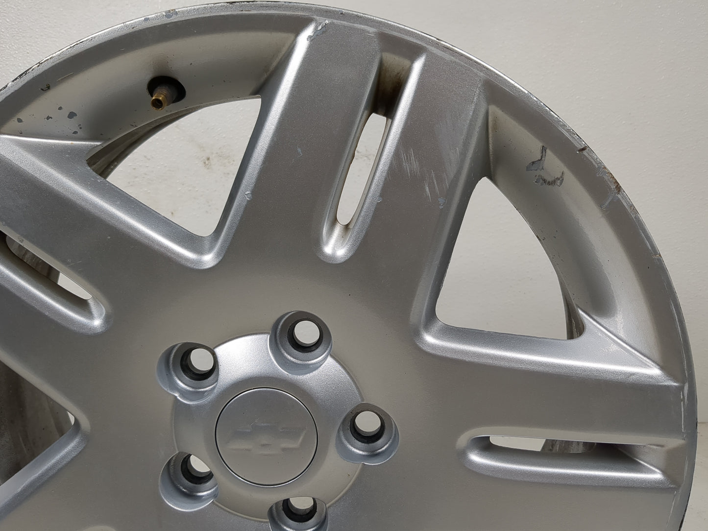 2014 Chevrolet Impala Limited Oem Wheel Rim - Oemusedautoparts1.com