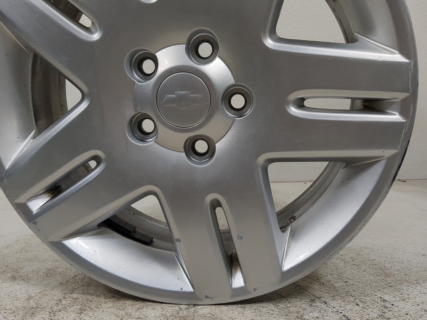 2014 Chevrolet Impala Limited Oem Wheel Rim - Oemusedautoparts1.com