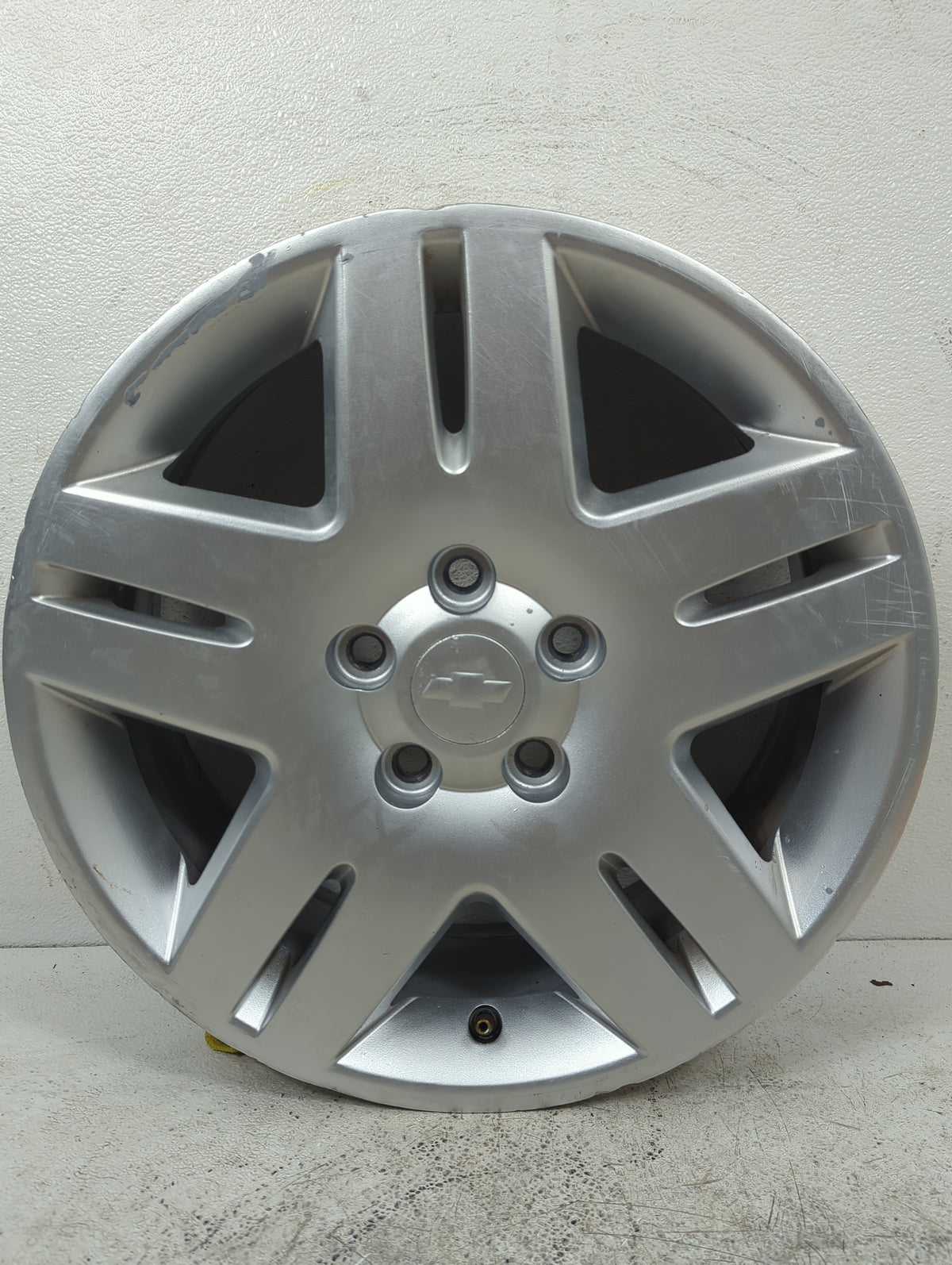 2014 Chevrolet Impala Limited Oem Wheel Rim - Oemusedautoparts1.com