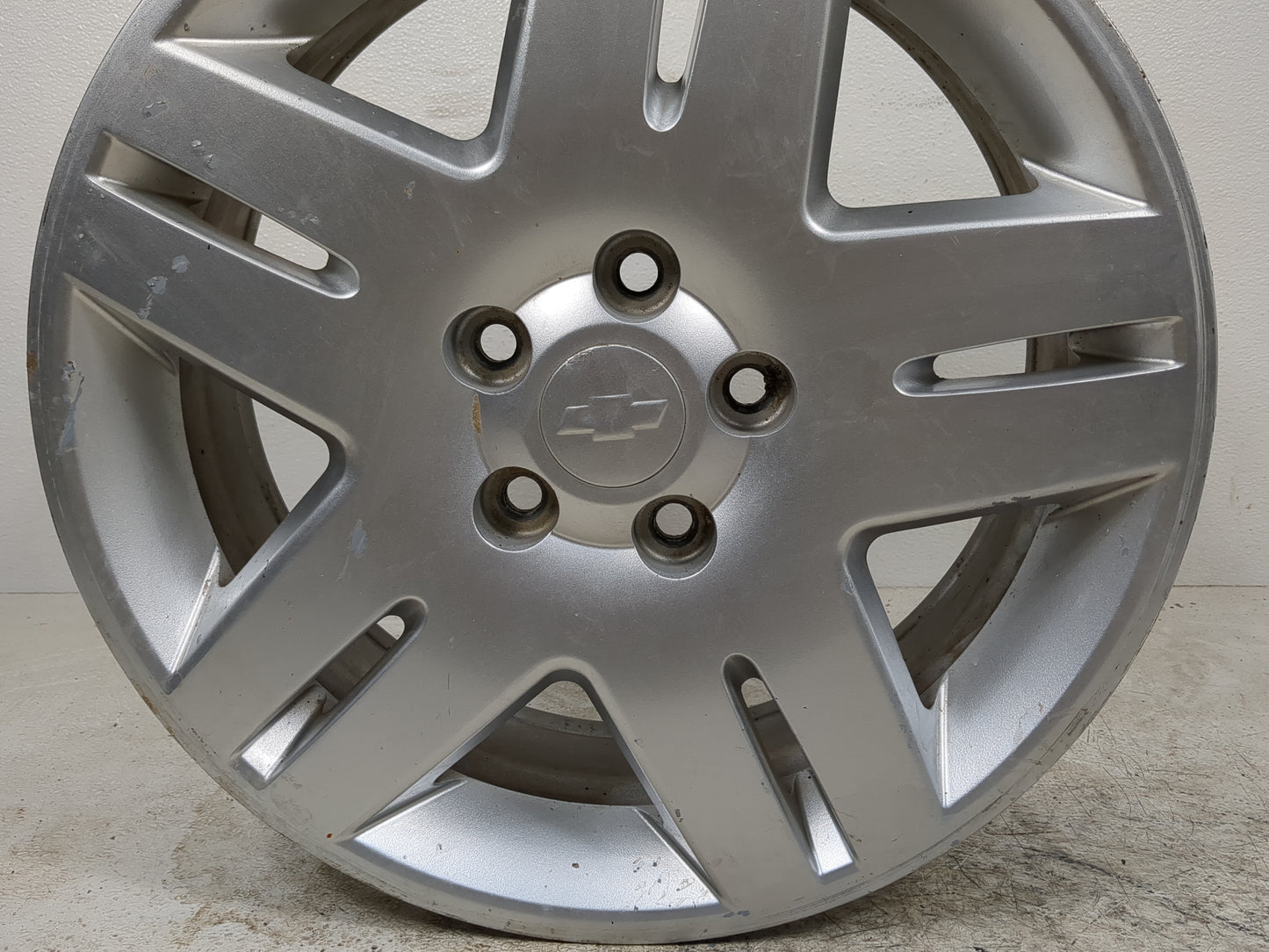 2014 Chevrolet Impala Limited Oem Wheel Rim - Oemusedautoparts1.com
