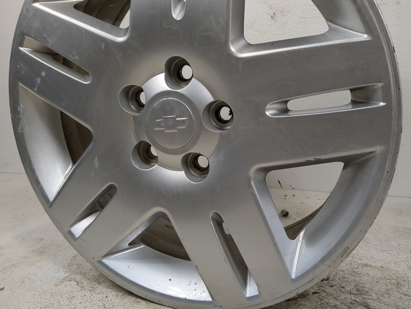 2014 Chevrolet Impala Limited Oem Wheel Rim - Oemusedautoparts1.com