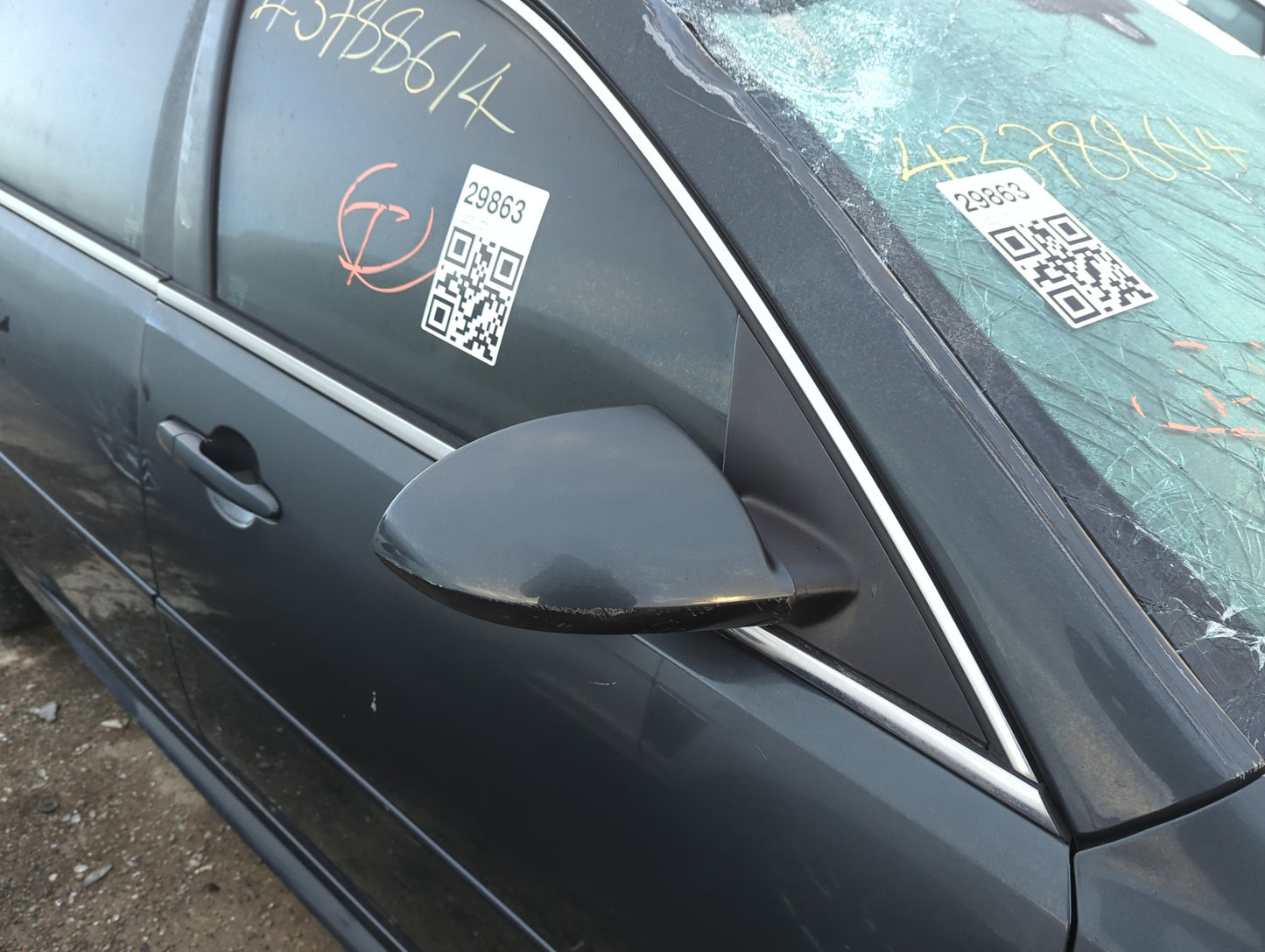 2014 Chevrolet Impala Limited Passenger Side View Mirror - Right Door Mirror OEM Used - Oemusedautoparts1.com