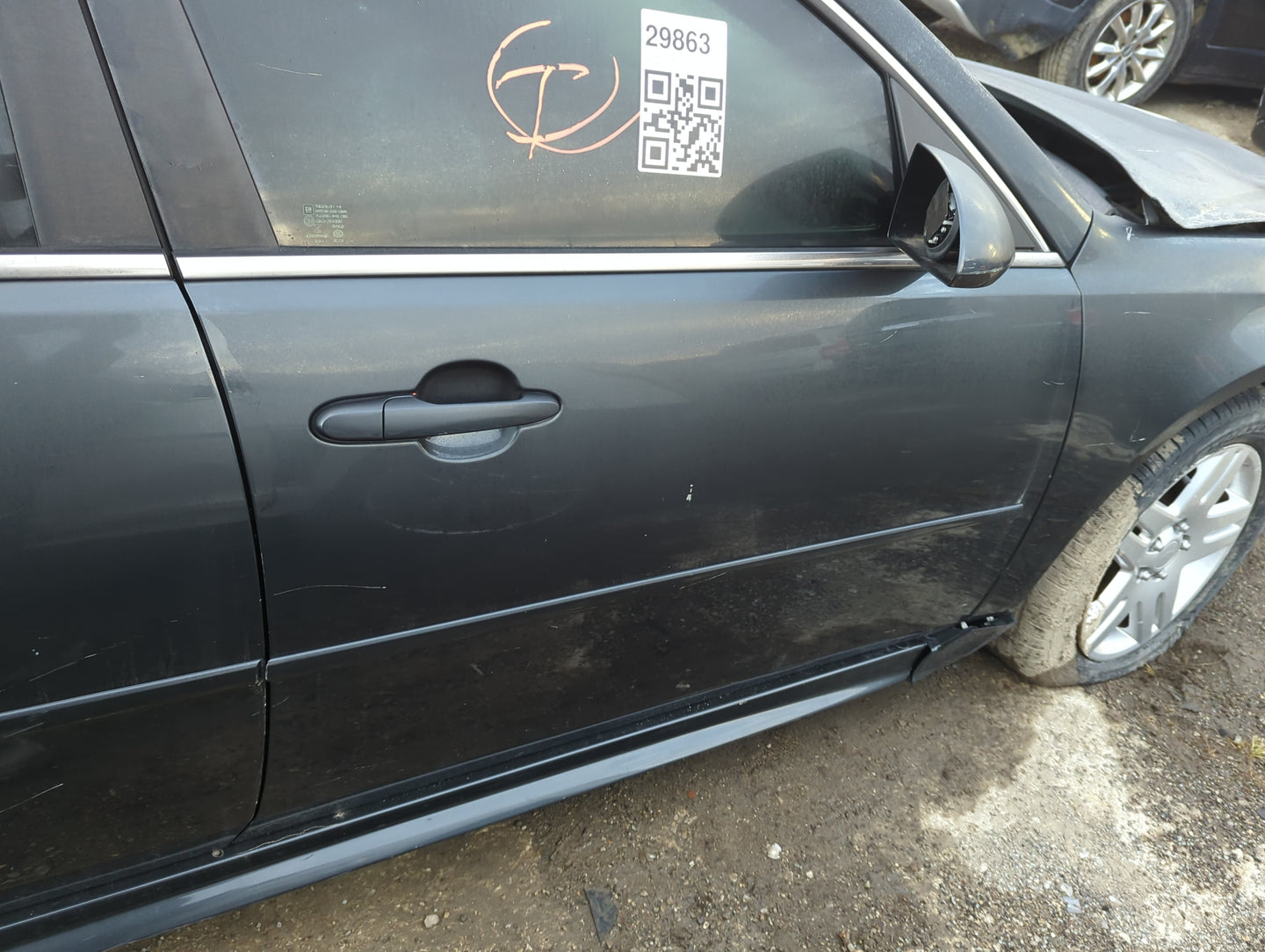 Chevrolet Impala Limited Passenger Front Door Oem 1401012 - Oemusedautoparts1.com